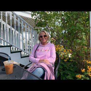 Meet your Posher, Rebecca